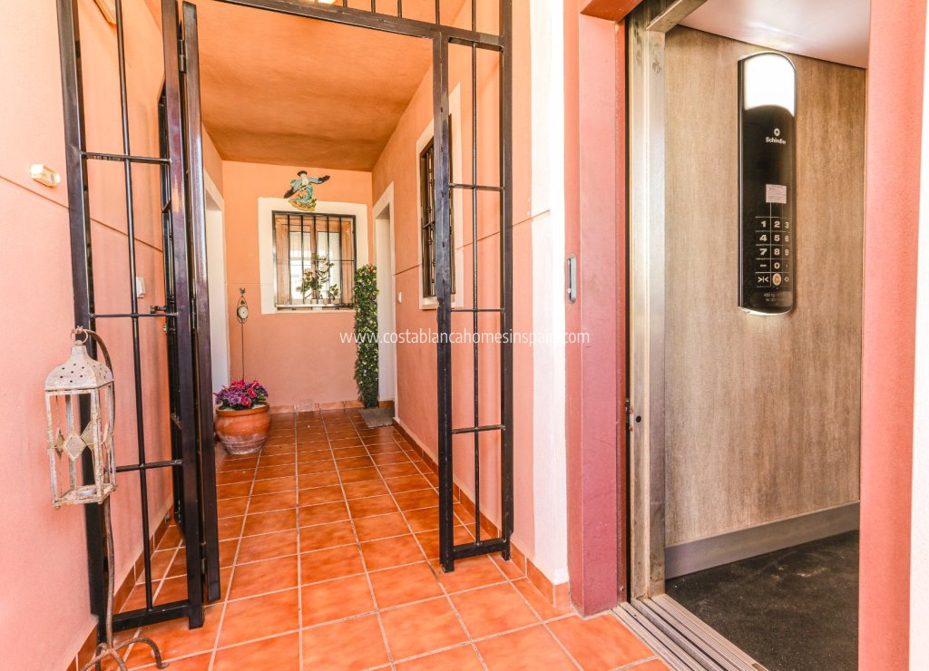 Resale - Apartment - Villamartin - Pau 8