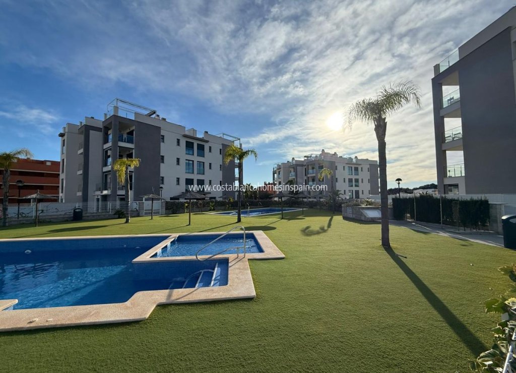 Resale - Apartment - Villamartin