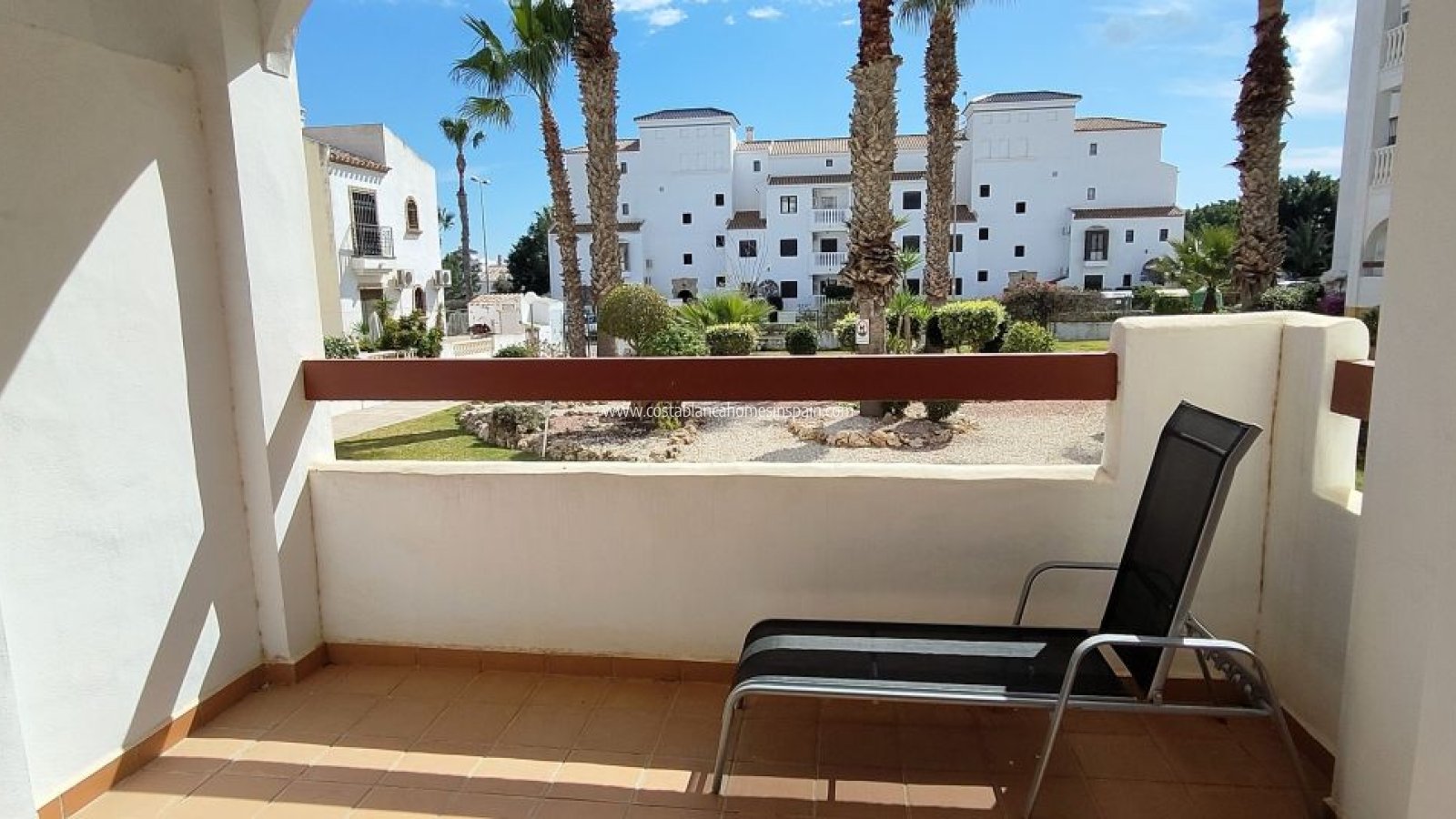 Resale - Apartment - Villamartin