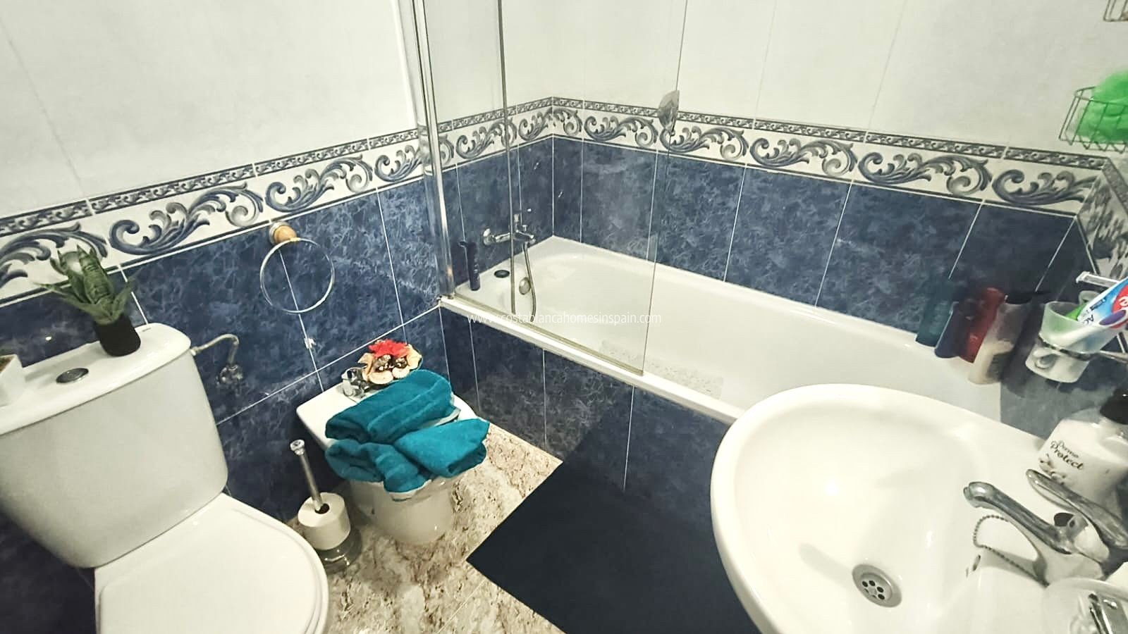 Resale - Apartment - Villamartin