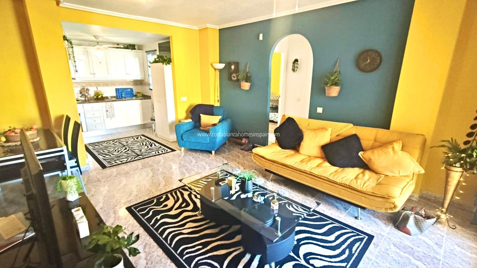 Resale - Apartment - Villamartin