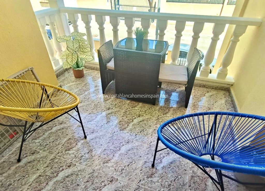 Resale - Apartment - Villamartin