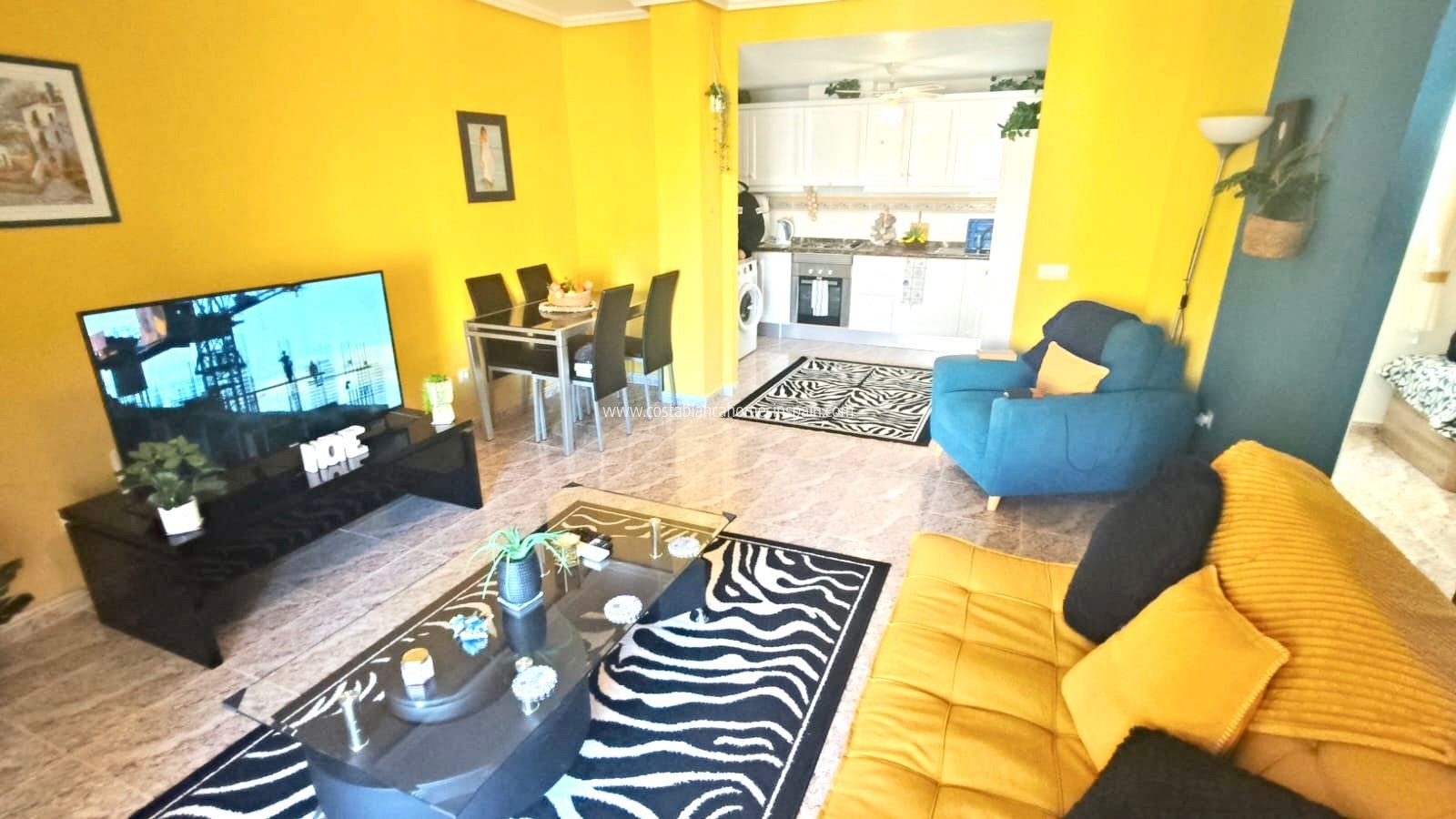 Resale - Apartment - Villamartin