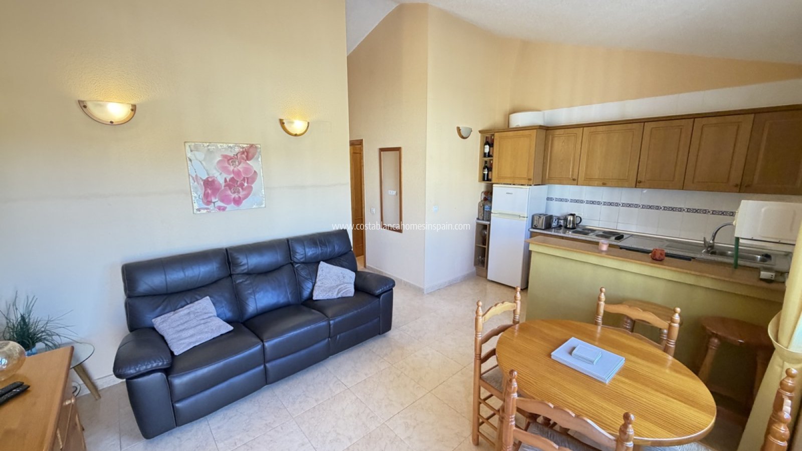 Resale - Apartment - Villamartin