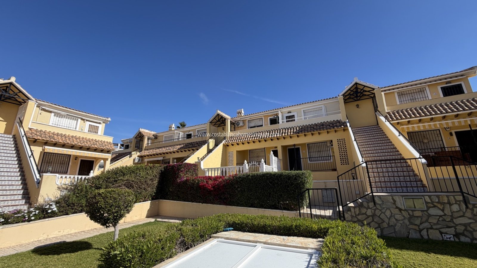 Resale - Apartment - Villamartin