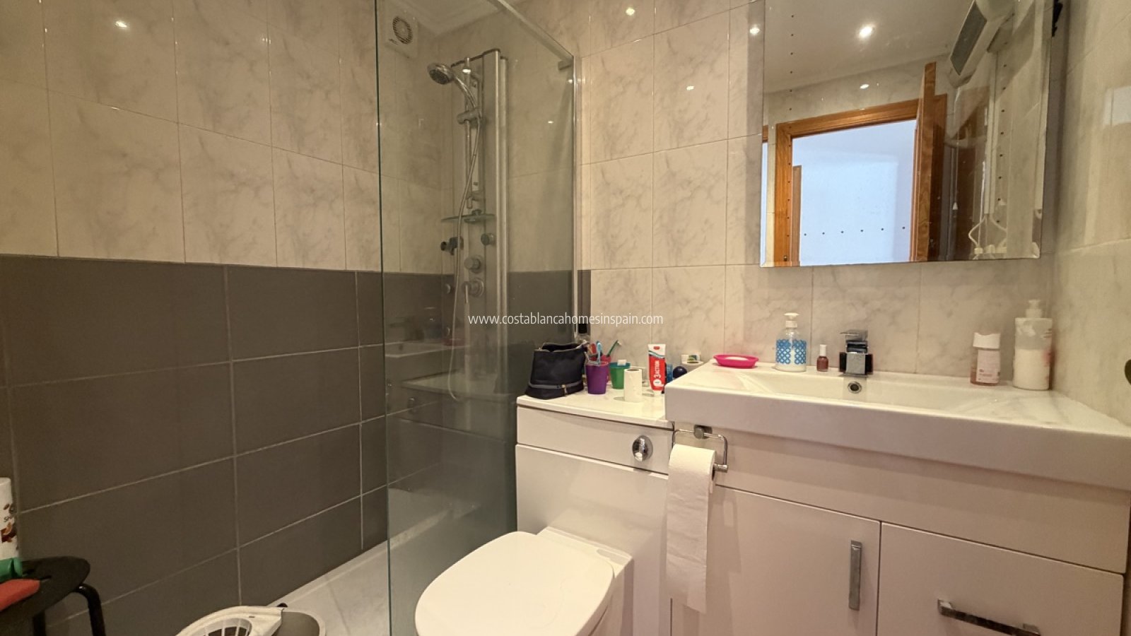 Resale - Apartment - Villamartin