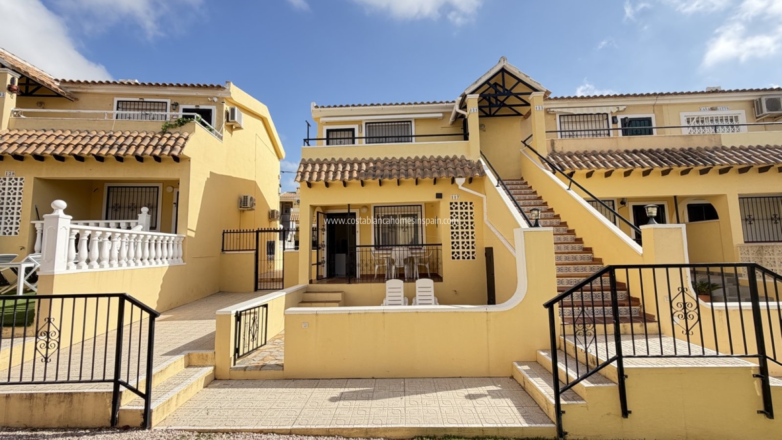 Resale - Apartment - Villamartin