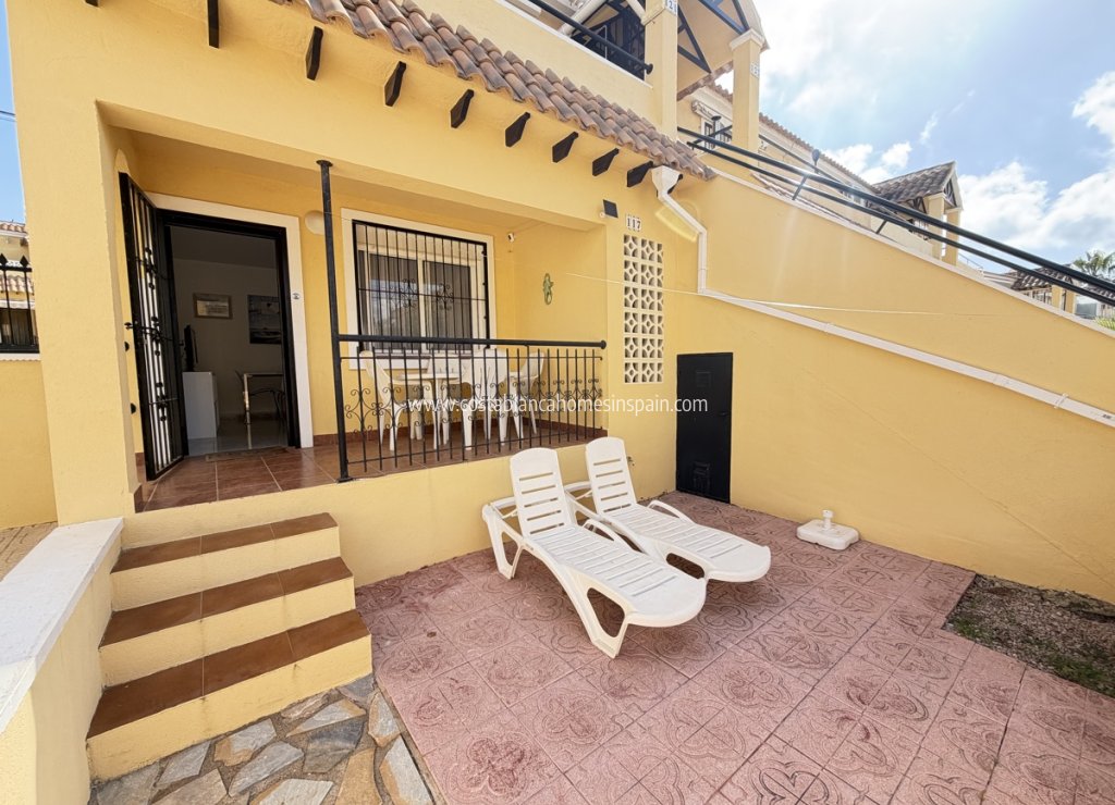 Resale - Apartment - Villamartin