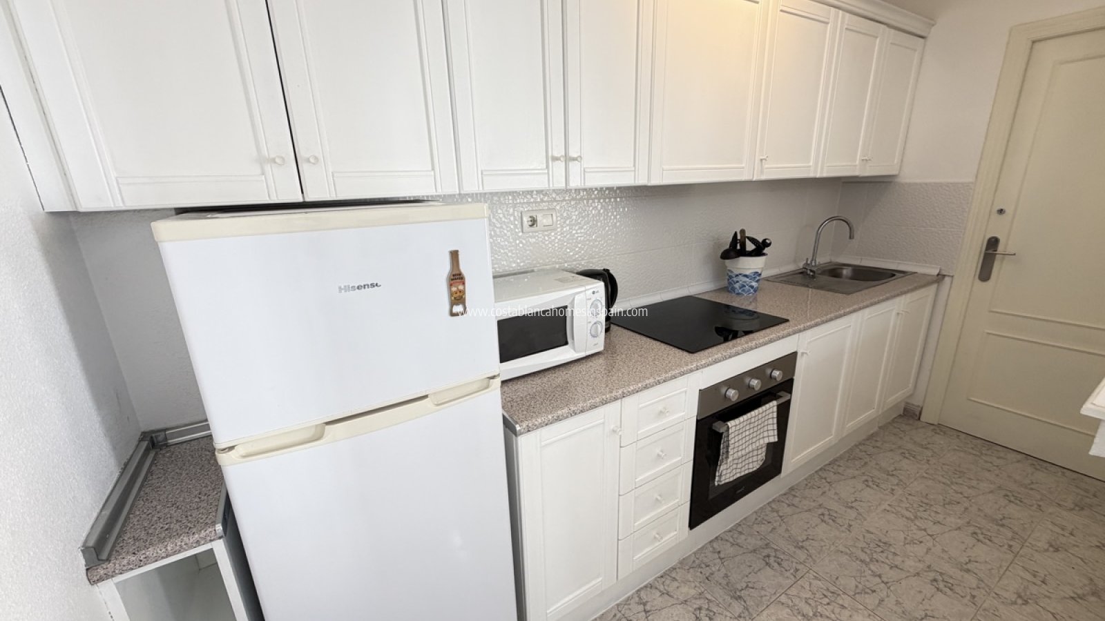 Resale - Apartment - Villamartin