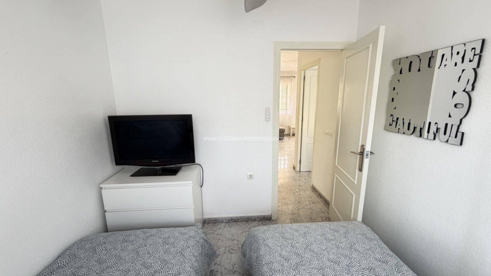 Resale - Apartment - Villamartin