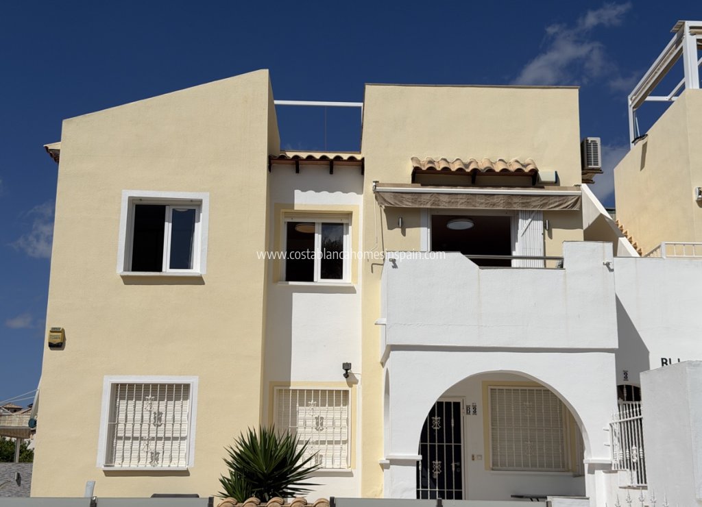 Resale - Apartment - Villamartin
