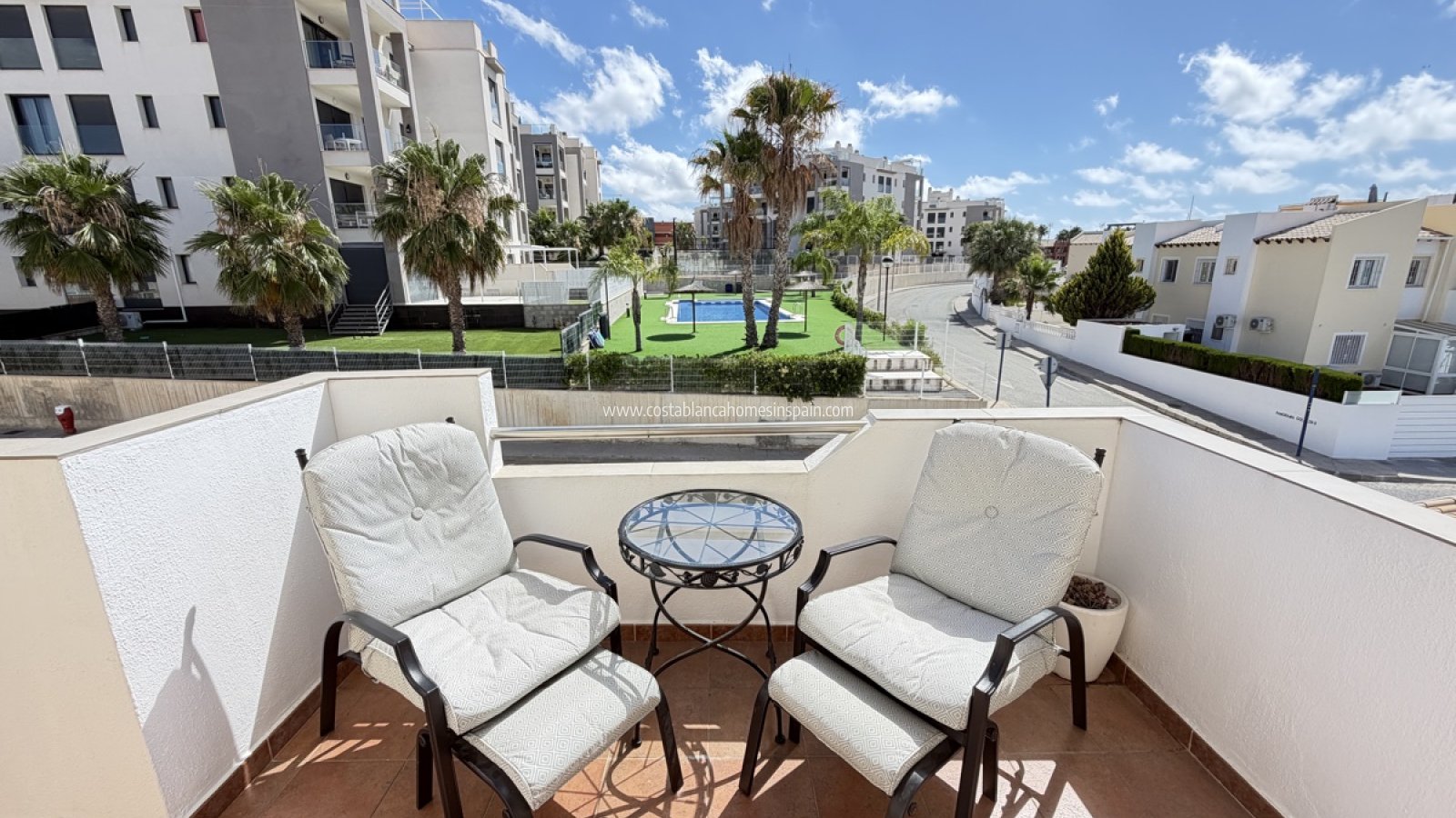 Resale - Apartment - Villamartin