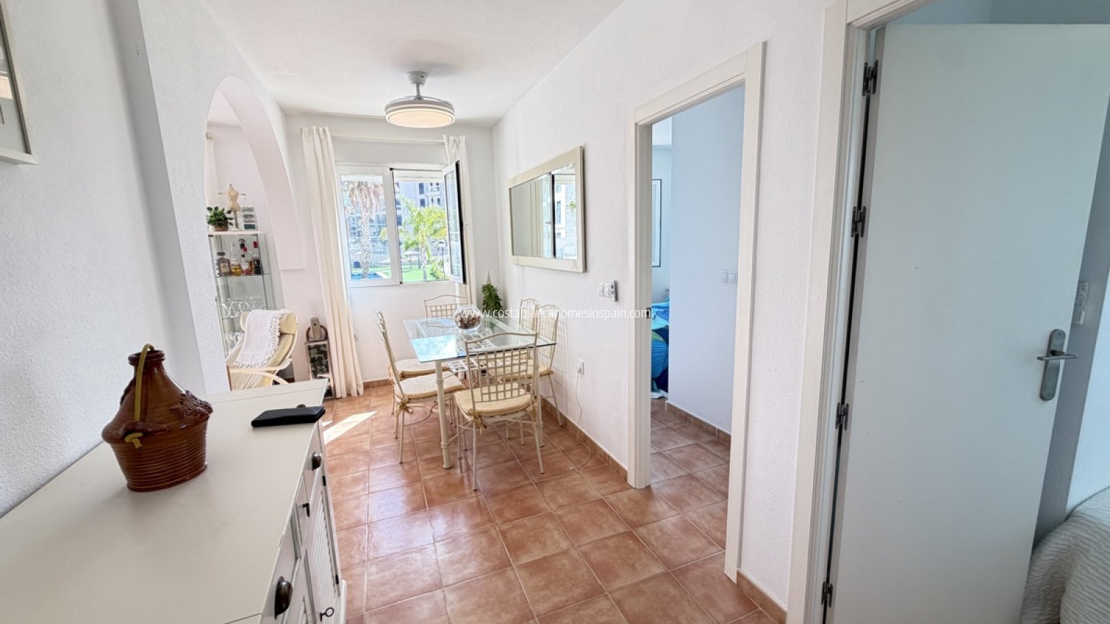 Resale - Apartment - Villamartin