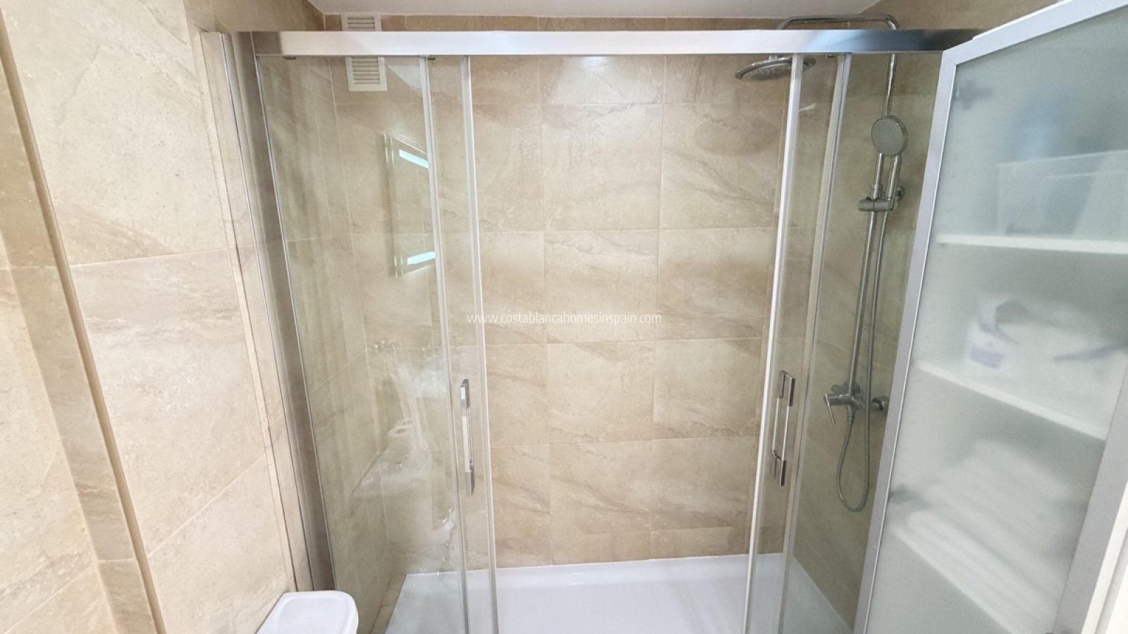 Resale - Apartment - Villamartin
