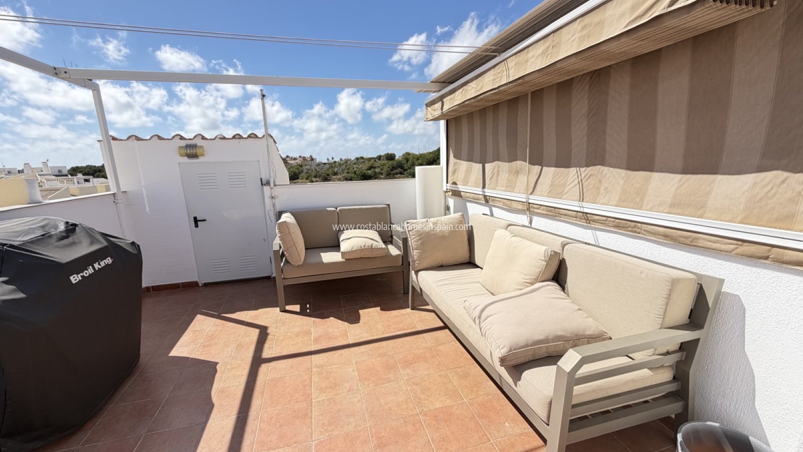 Resale - Apartment - Villamartin