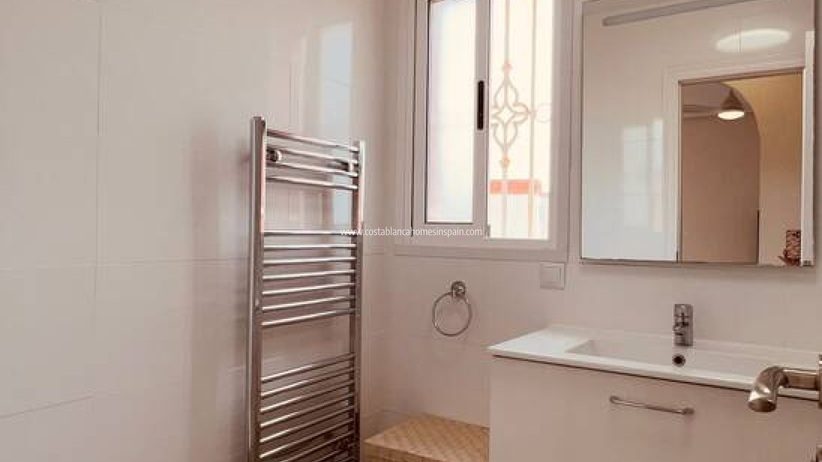 Resale - Apartment - Villamartin