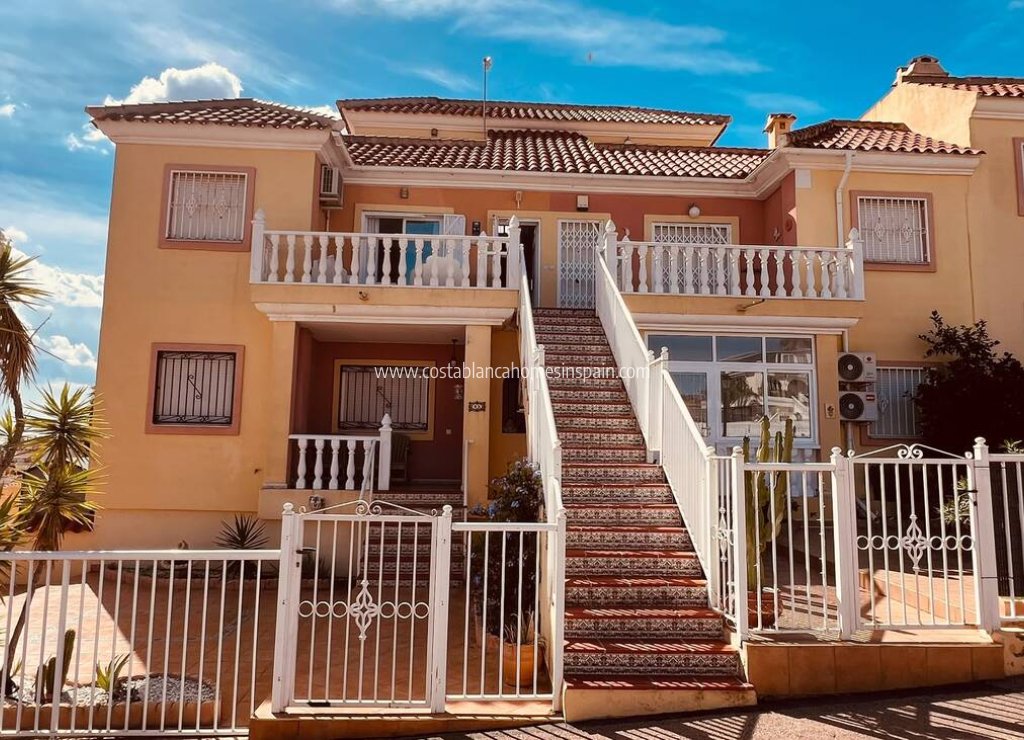 Resale - Apartment - Villamartin
