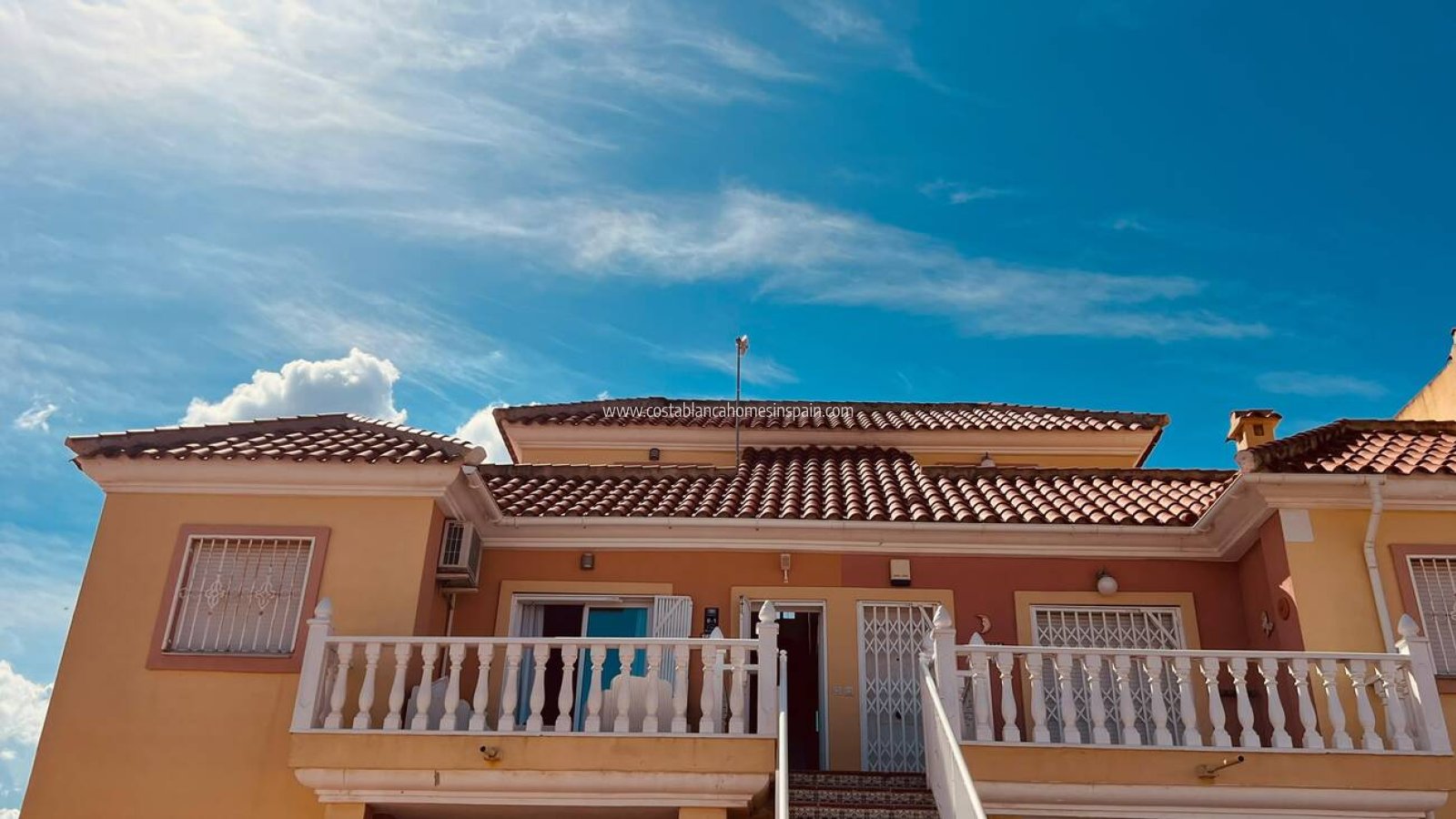 Resale - Apartment - Villamartin