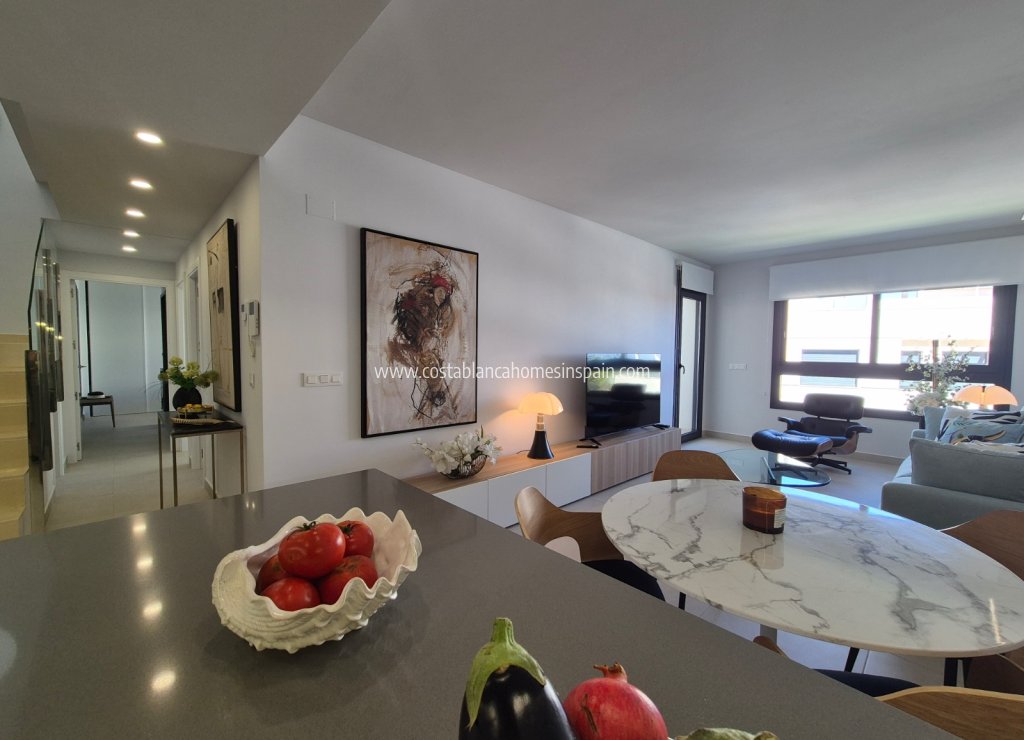 Resale - Apartment - Villamartin