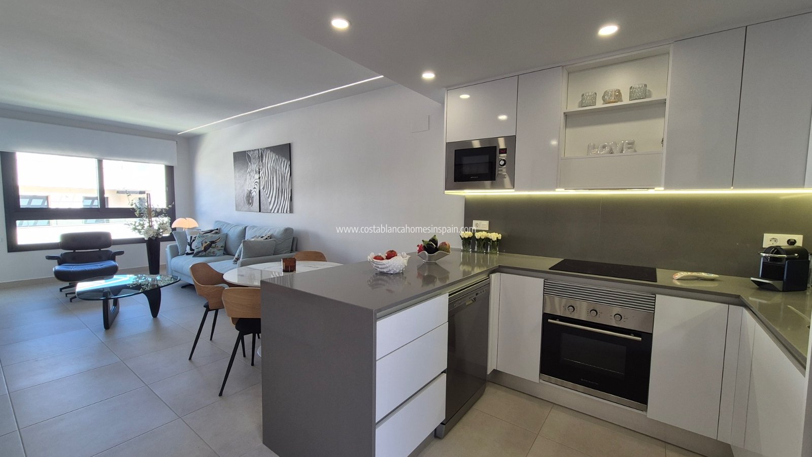 Resale - Apartment - Villamartin
