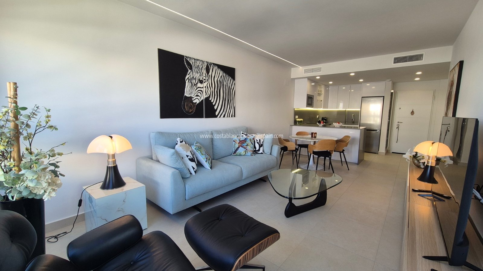 Resale - Apartment - Villamartin