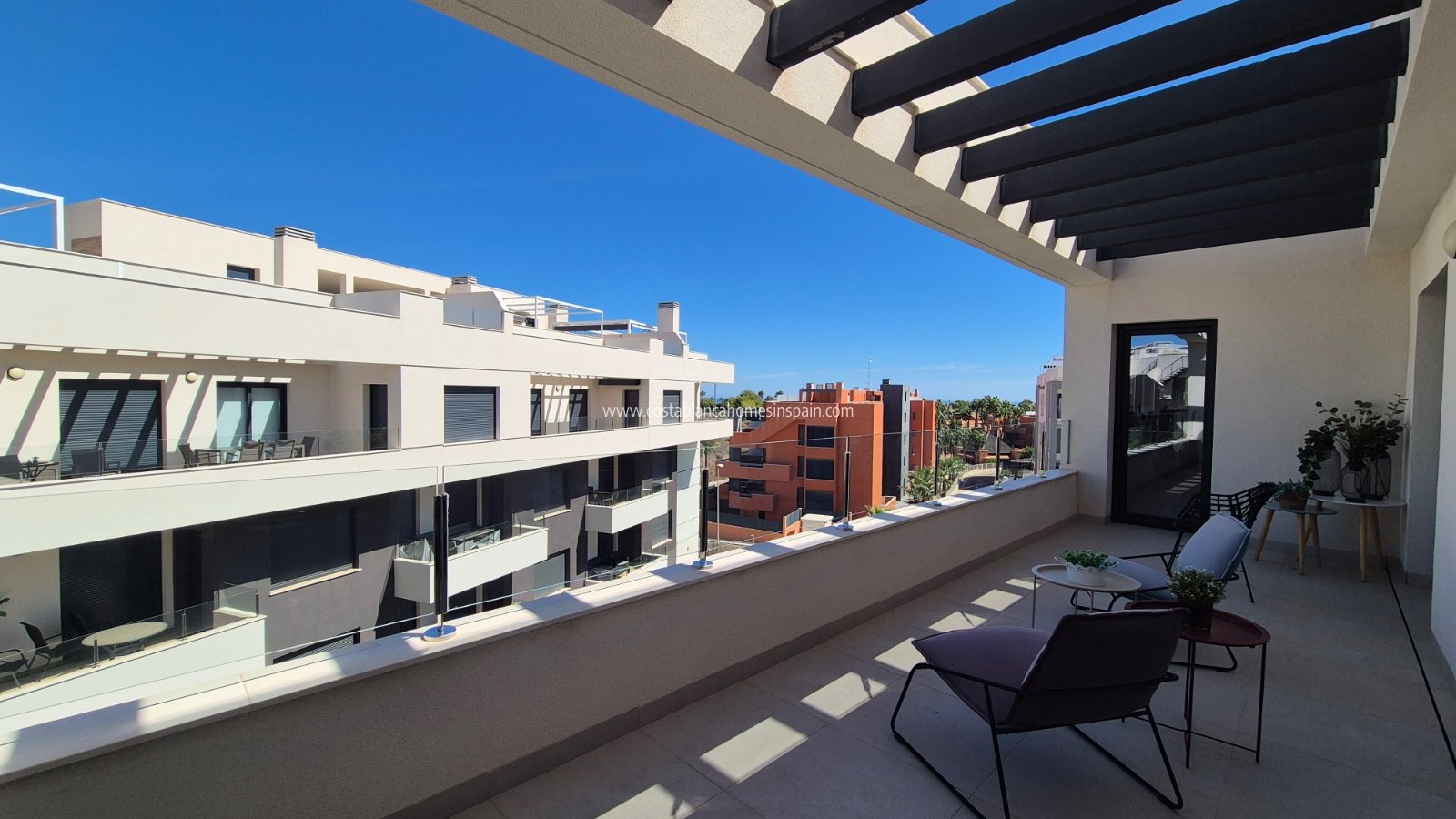 Resale - Apartment - Villamartin