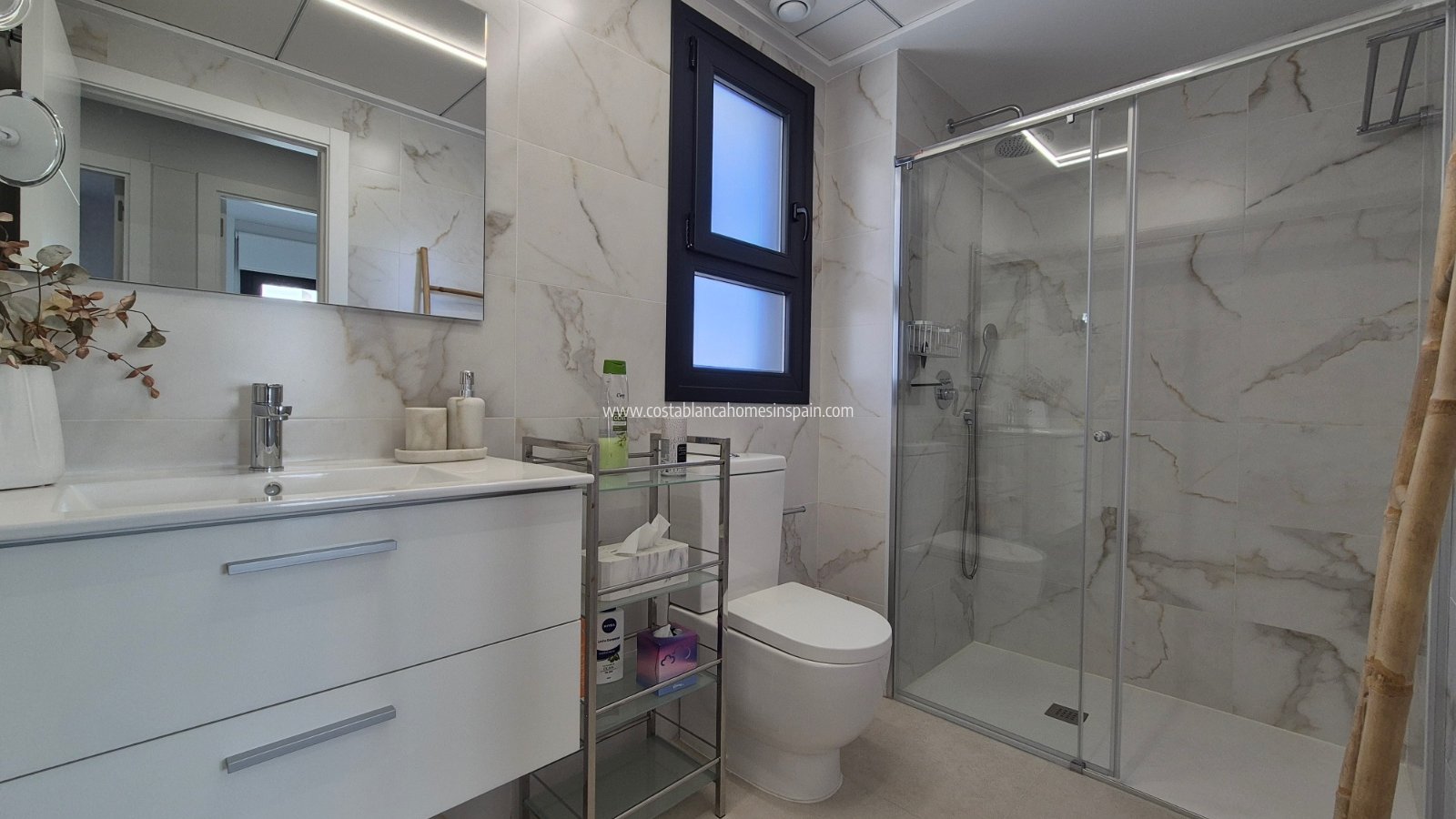 Resale - Apartment - Villamartin