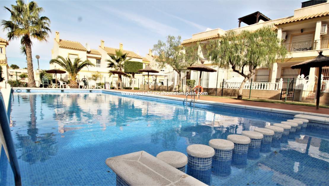 Resale - Apartment - Villamartin
