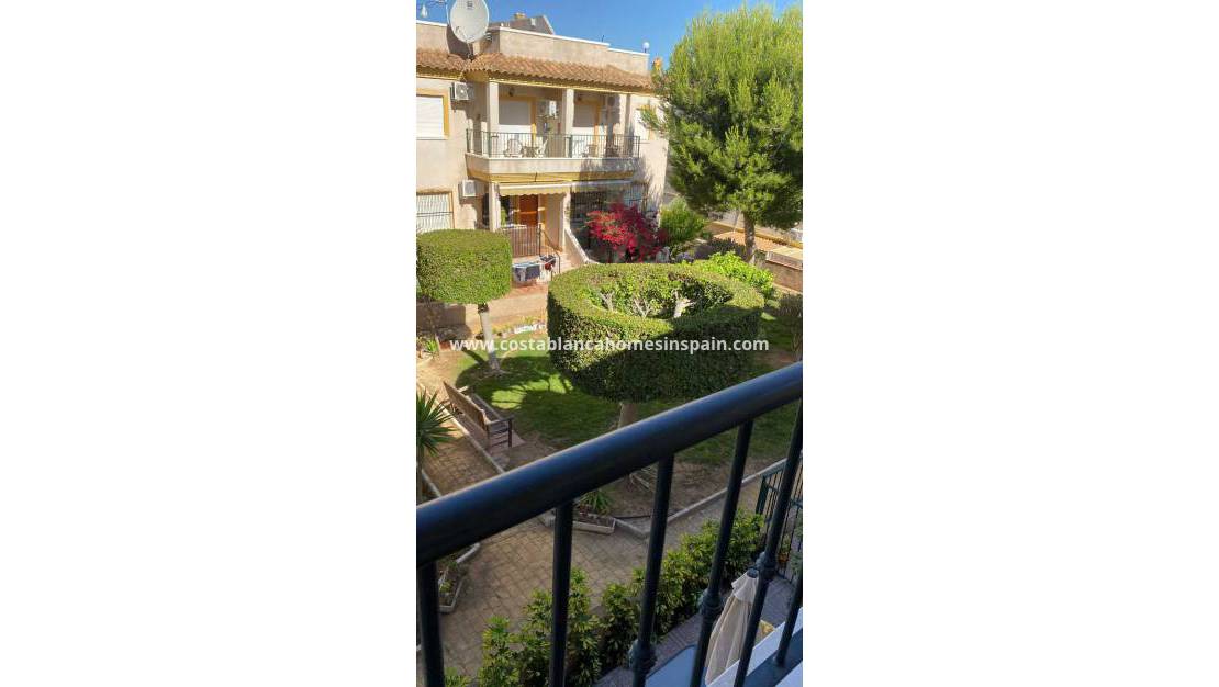 Resale - Apartment - Villamartin