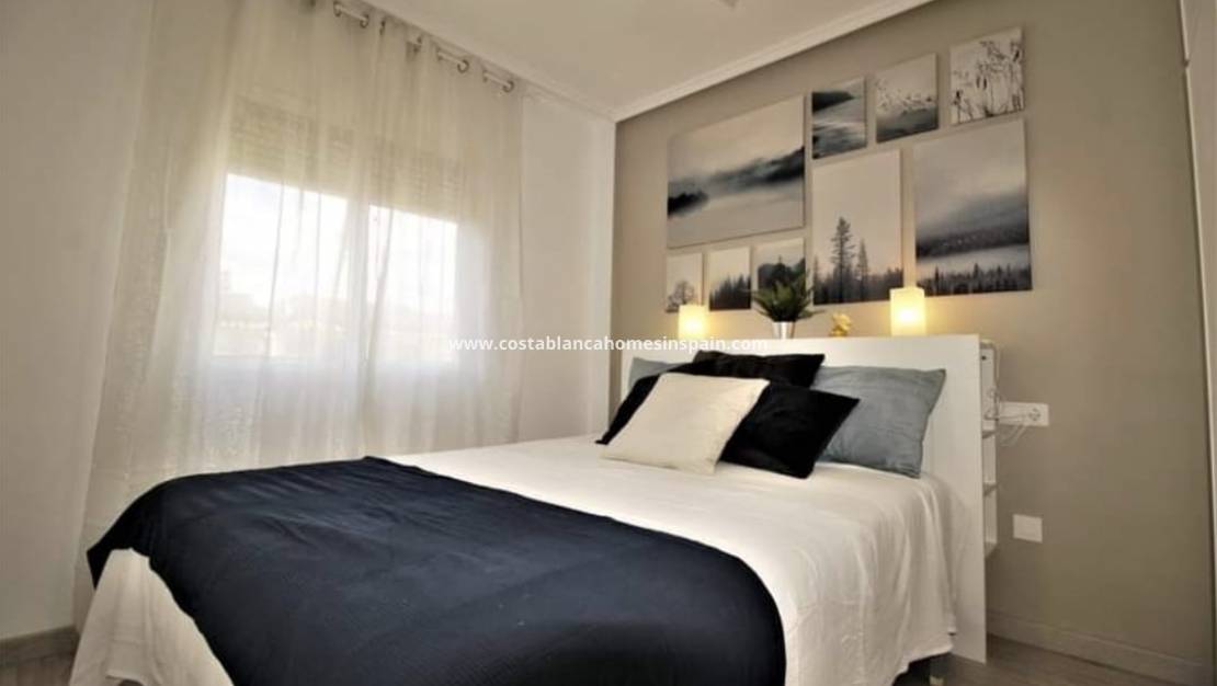 Resale - Apartment - Villamartin