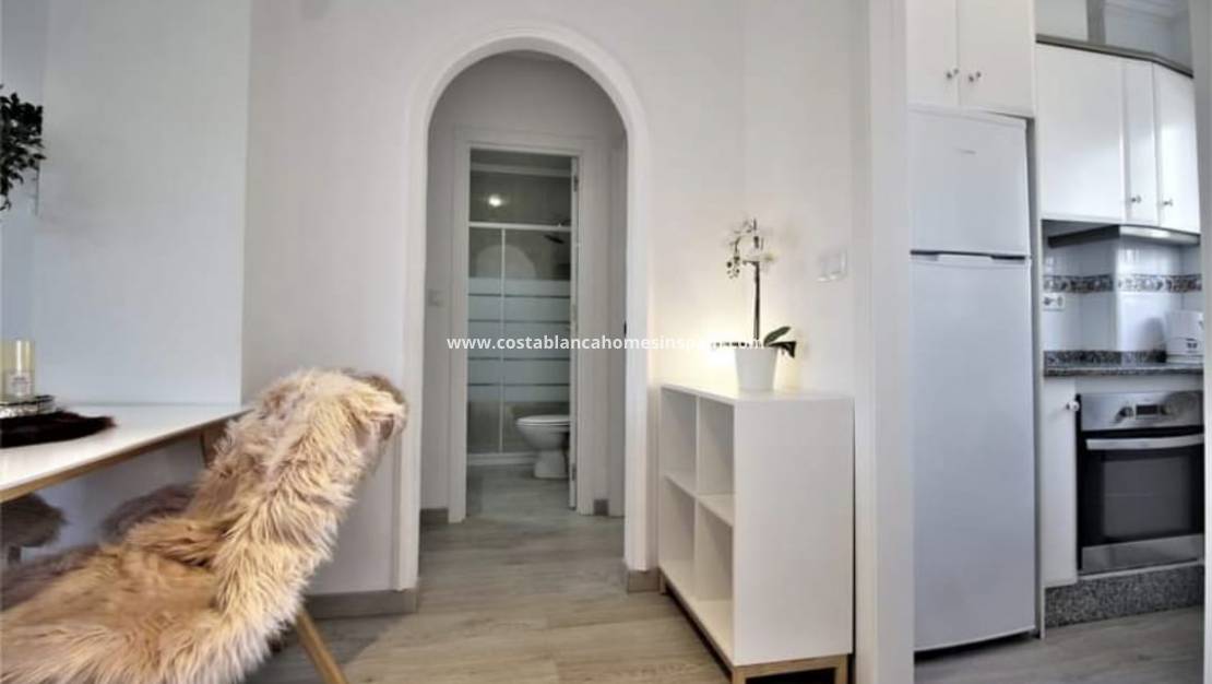 Resale - Apartment - Villamartin