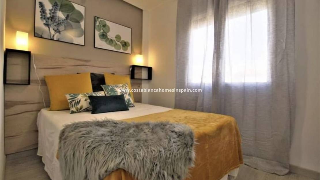 Resale - Apartment - Villamartin