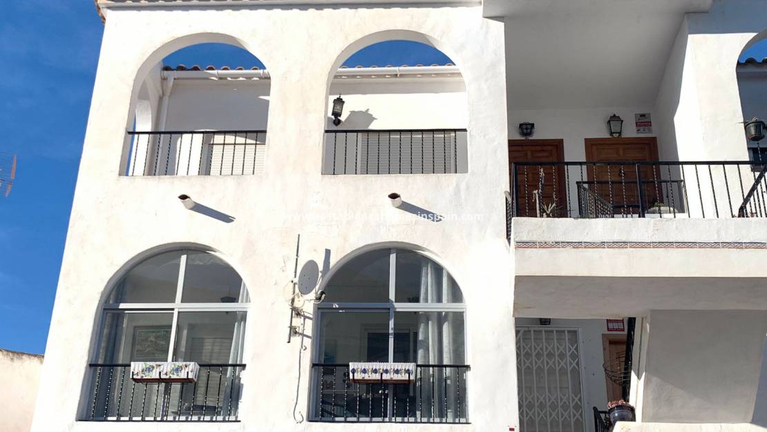 Resale - Apartment - Villamartin