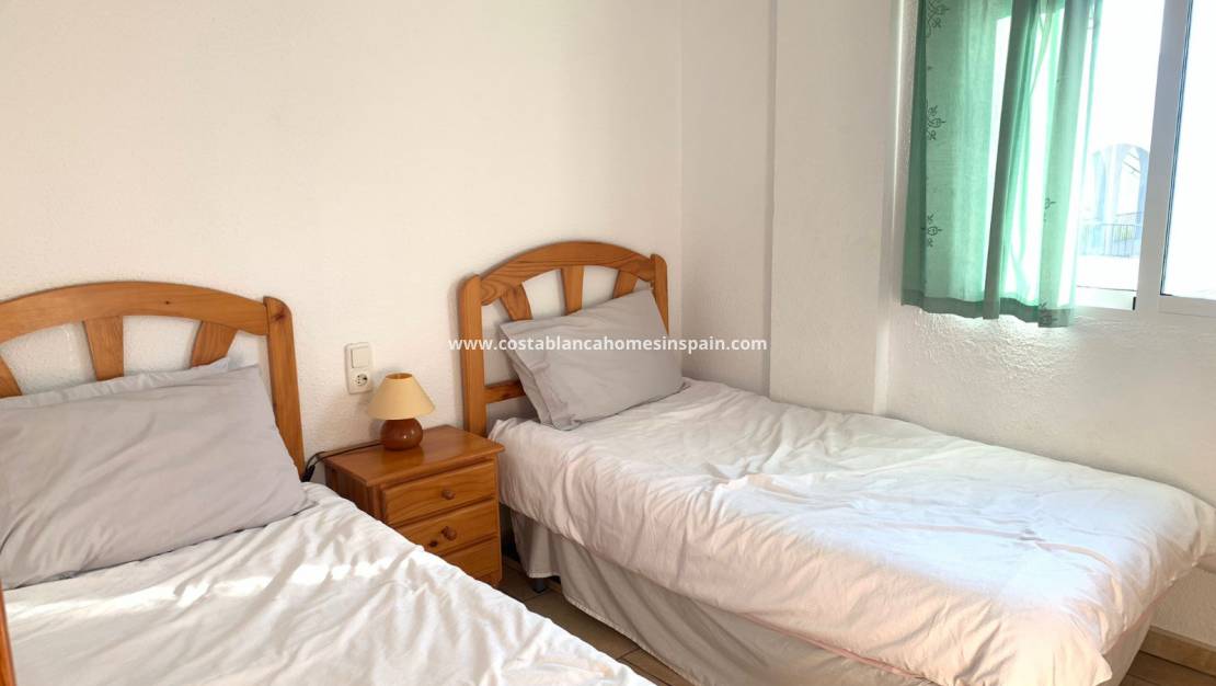 Resale - Apartment - Villamartin