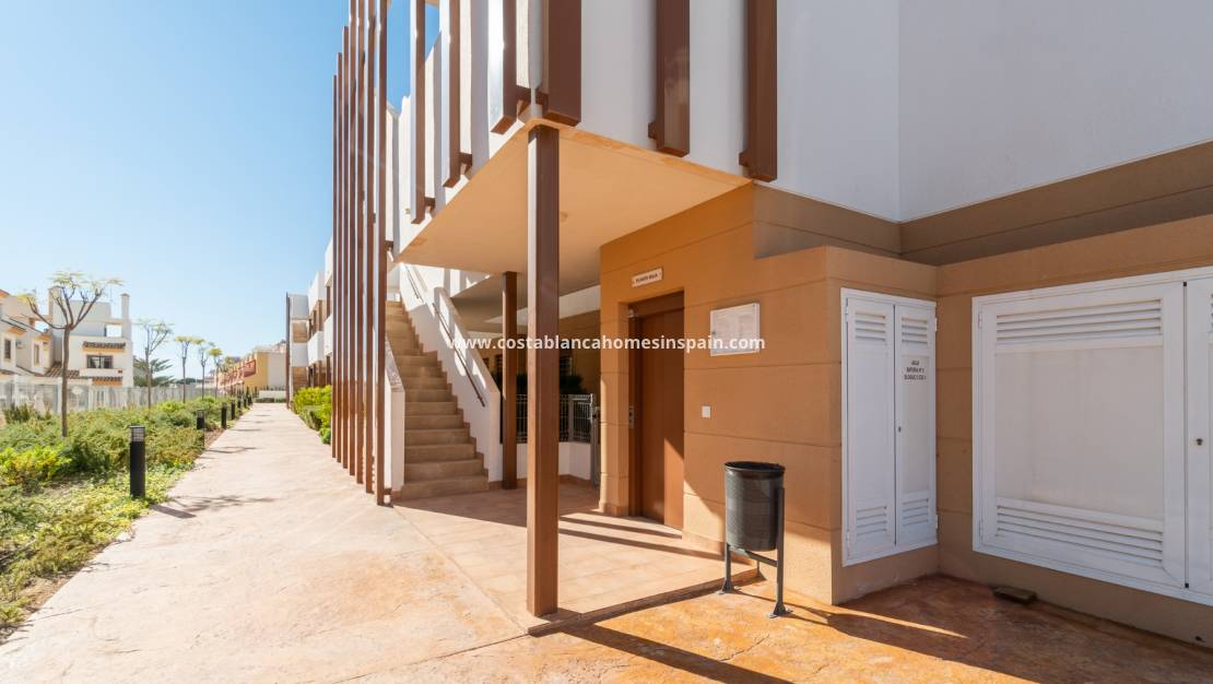 Resale - Apartment - Villamartin