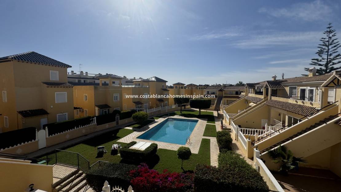 Resale - Apartment - Villamartin