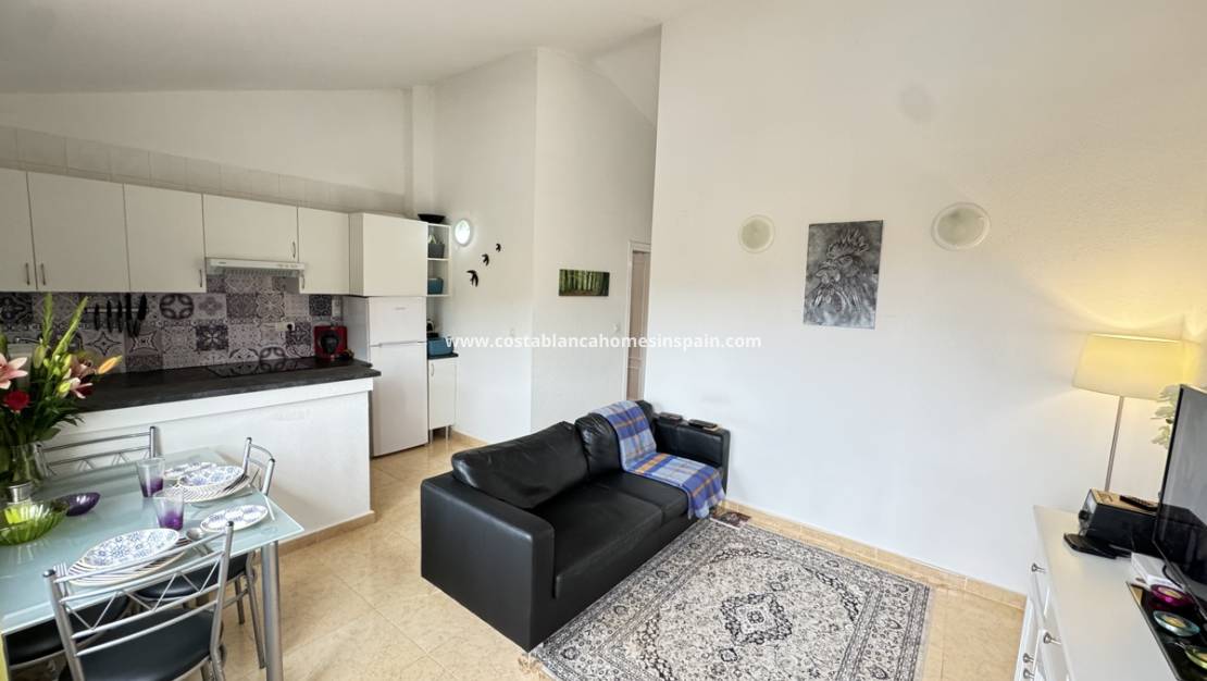 Resale - Apartment - Villamartin