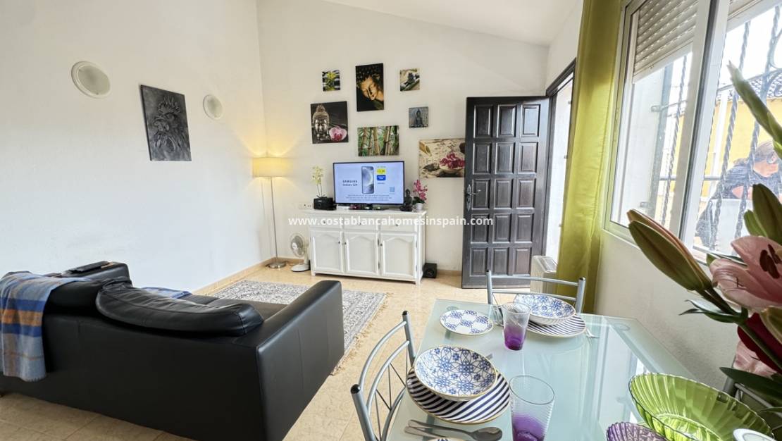 Resale - Apartment - Villamartin