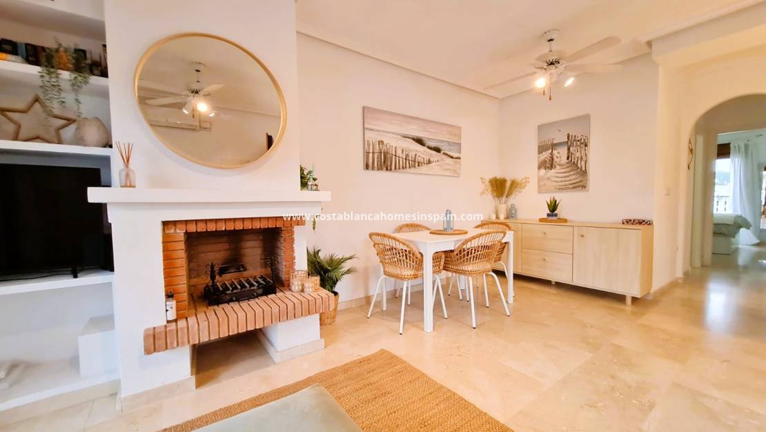 Resale - Apartment - Villamartin