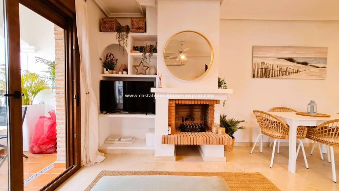 Resale - Apartment - Villamartin