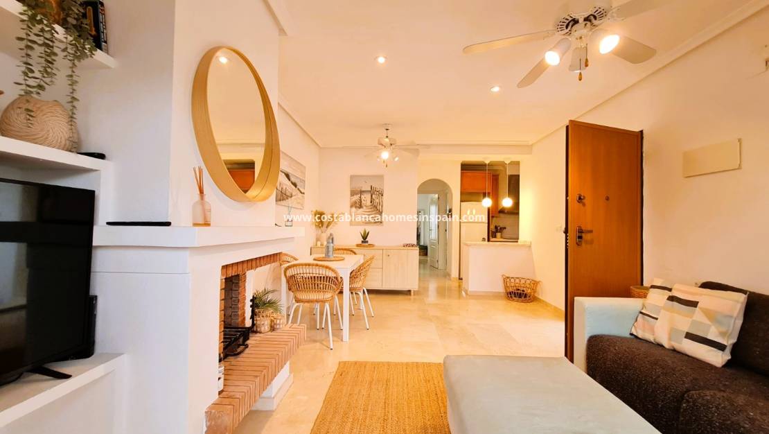 Resale - Apartment - Villamartin