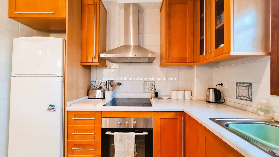 Resale - Apartment - Villamartin