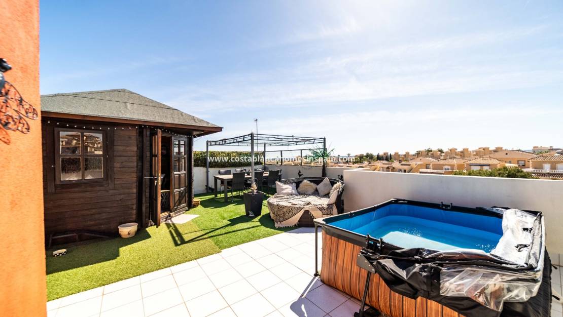 Resale - Apartment - Villamartin