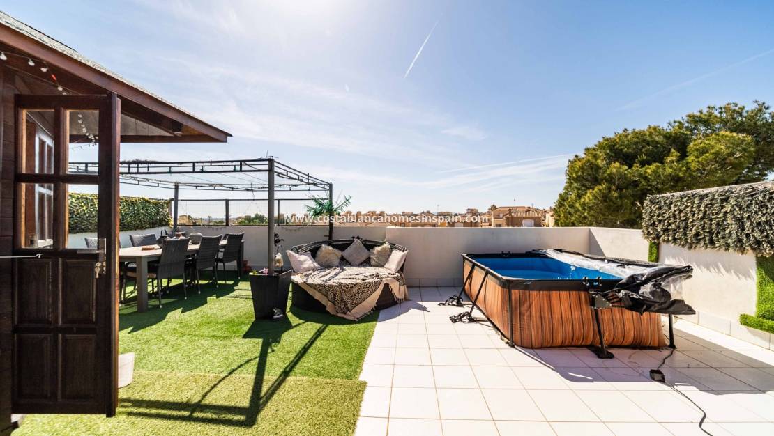 Resale - Apartment - Villamartin