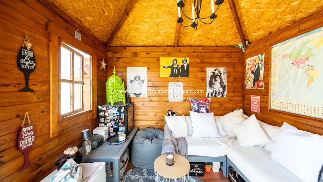 Resale - Apartment - Villamartin