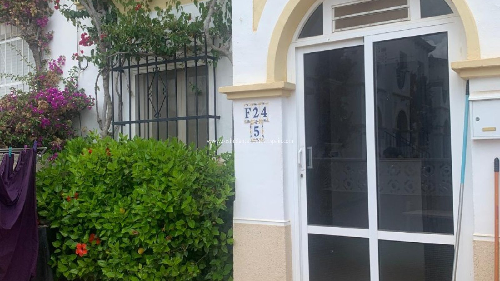 Resale - Apartment - Villamartin