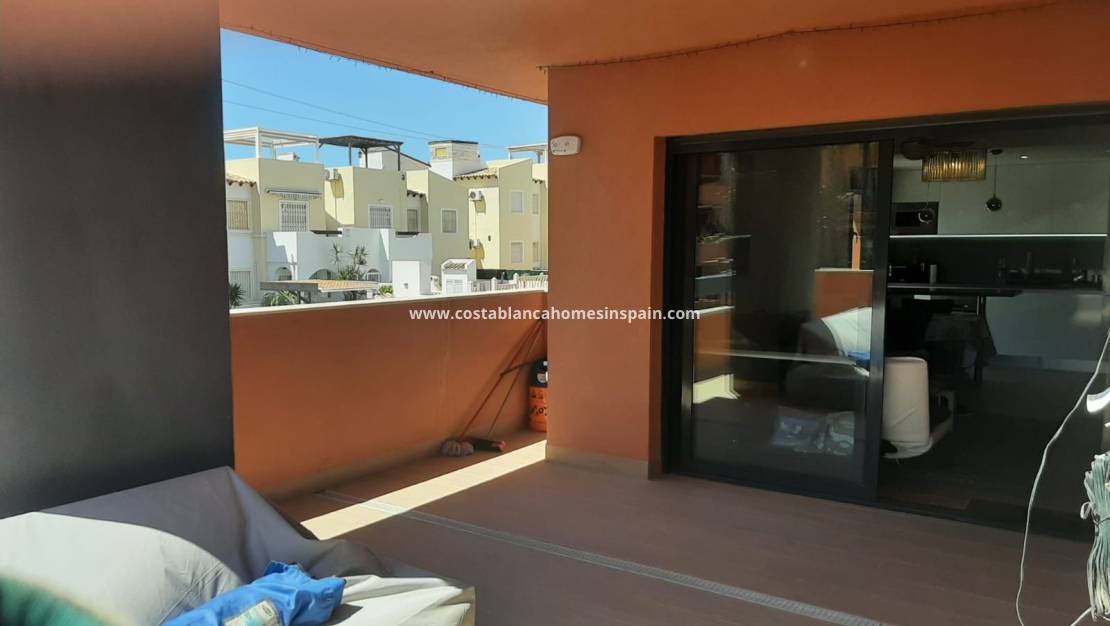Resale - Apartment - Villamartin
