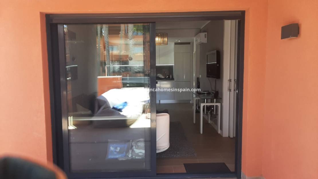 Resale - Apartment - Villamartin