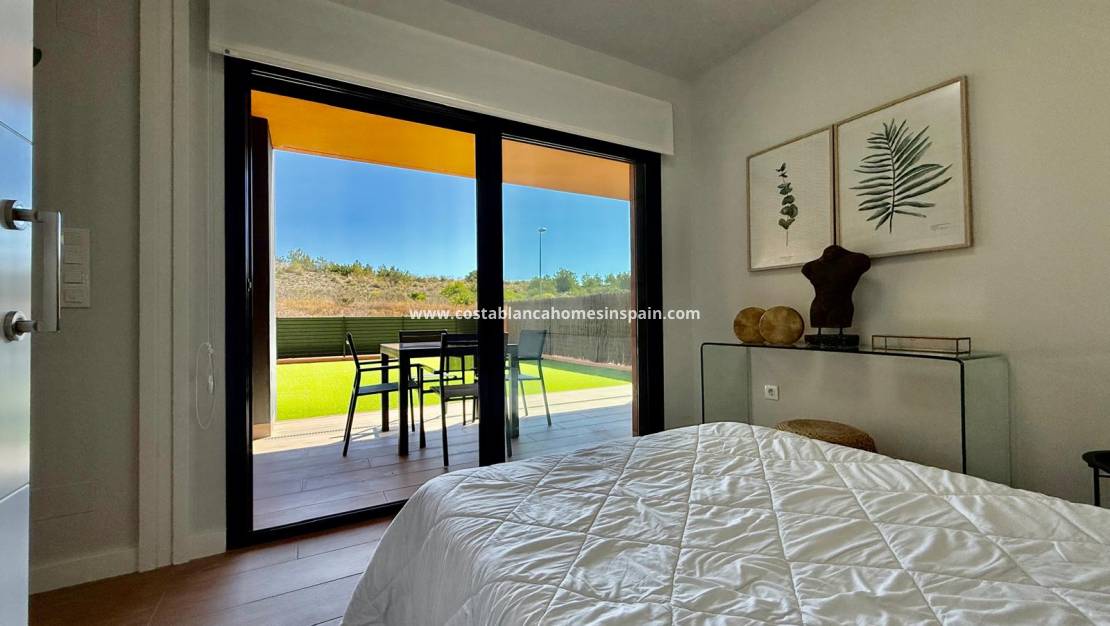 Resale - Apartment - Villamartin