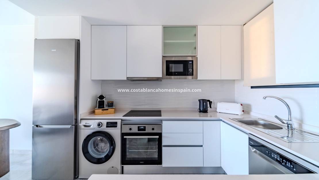 Resale - Apartment - Villamartin